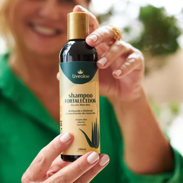 Kit Fortalecedor com Shampoo, Condicionador e Máscara Capilar - Livealoe
